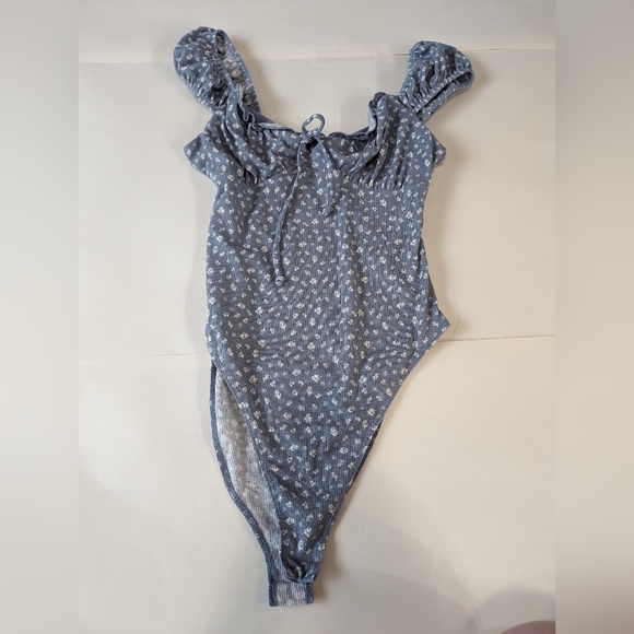 Wild Fable Floral Bodysuit - Picture 1 of 5